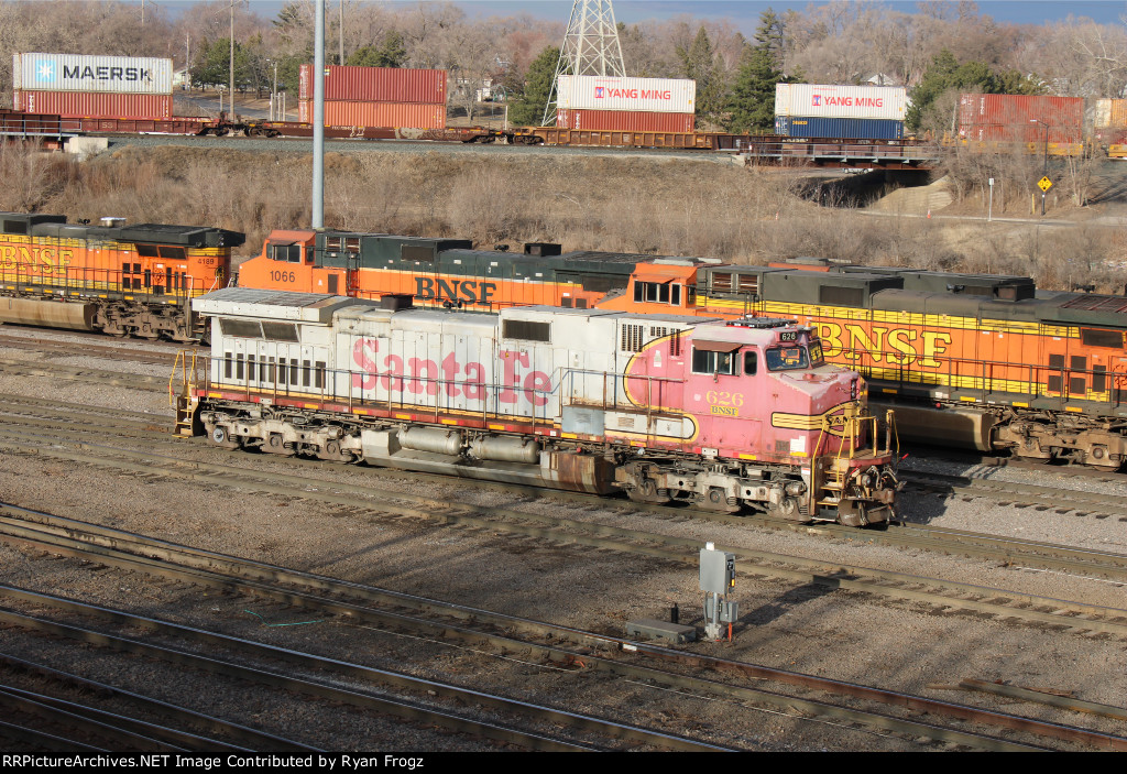 Remote-Control Warbonnet